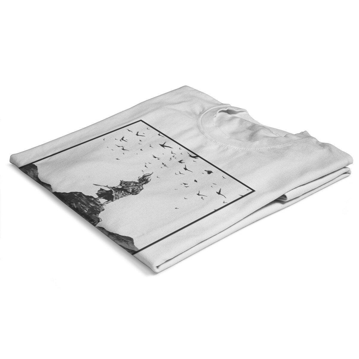 VAGABOND TRIUMPH WHITE TEE